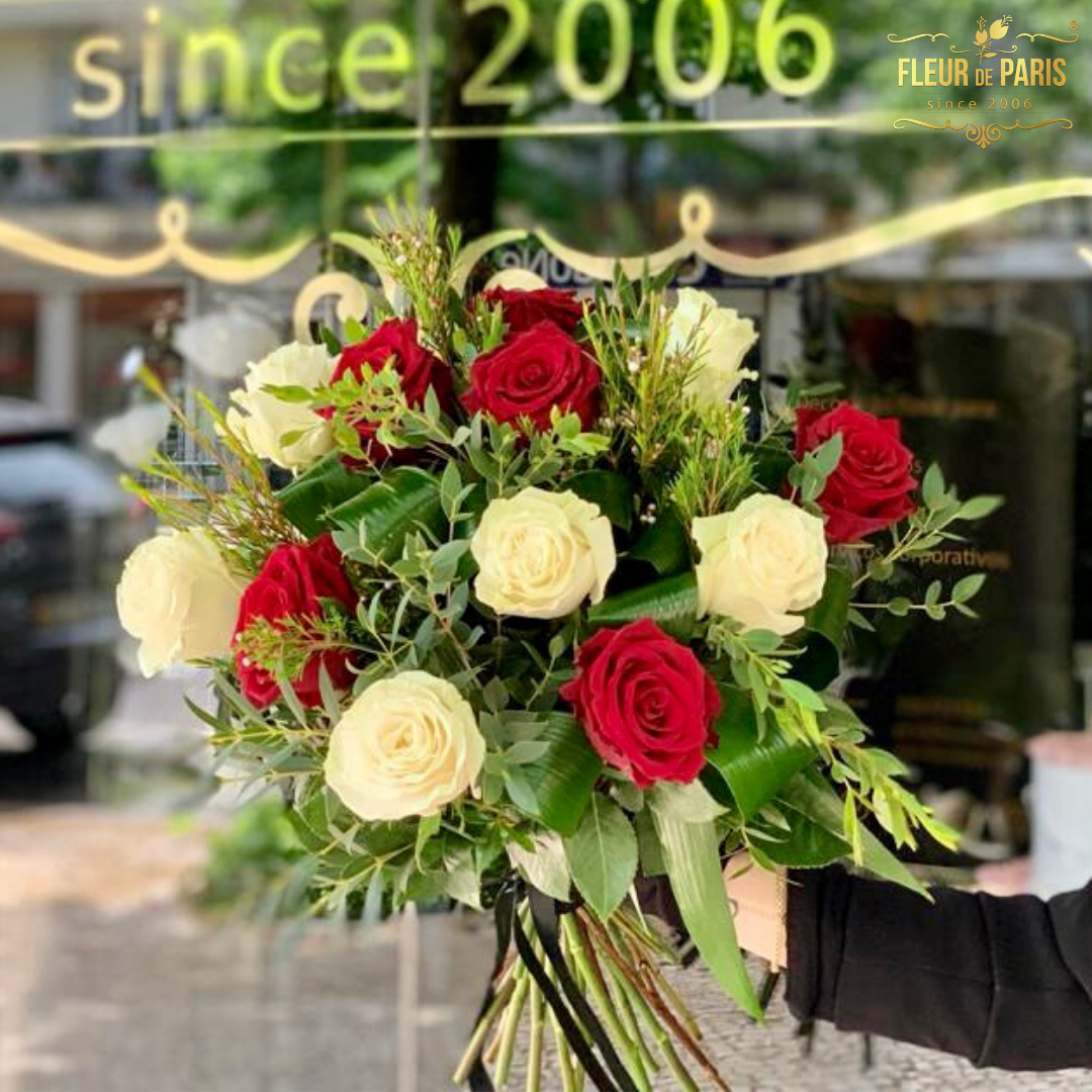 Luxo Bouquet Anne – Bouquet Rosas Frescas Brancas e Vermelhas