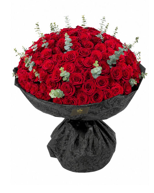 Bouquet Romance Imperial – 200 Rosas Premium Equatorianas Vermelhas com Eucalipto
